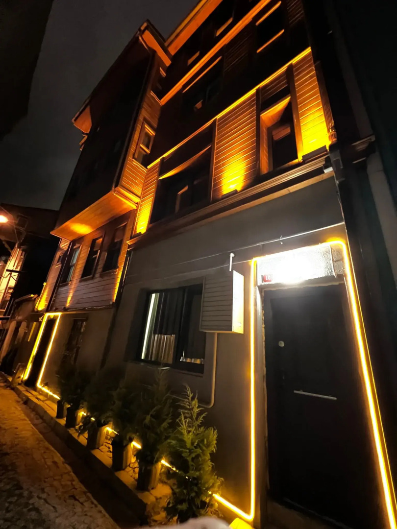 Отель Blue Sophia Suites