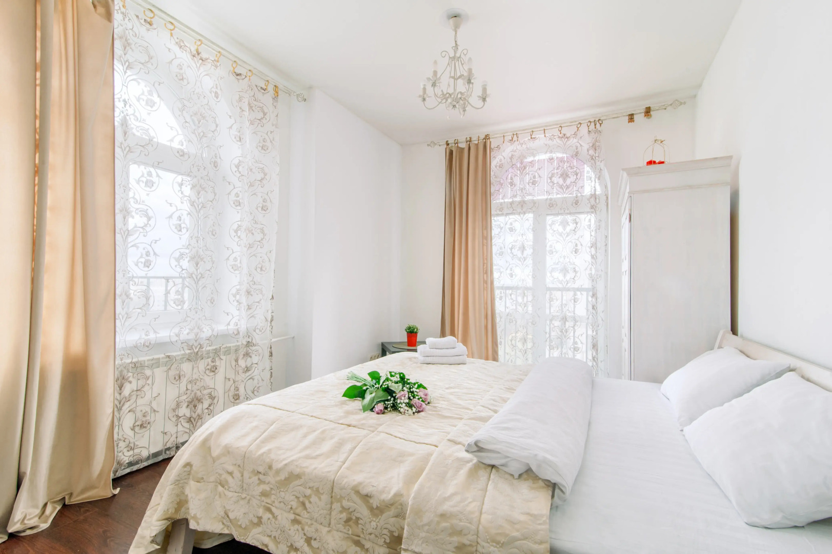 Апартаменты Четырехкомнатные в центре