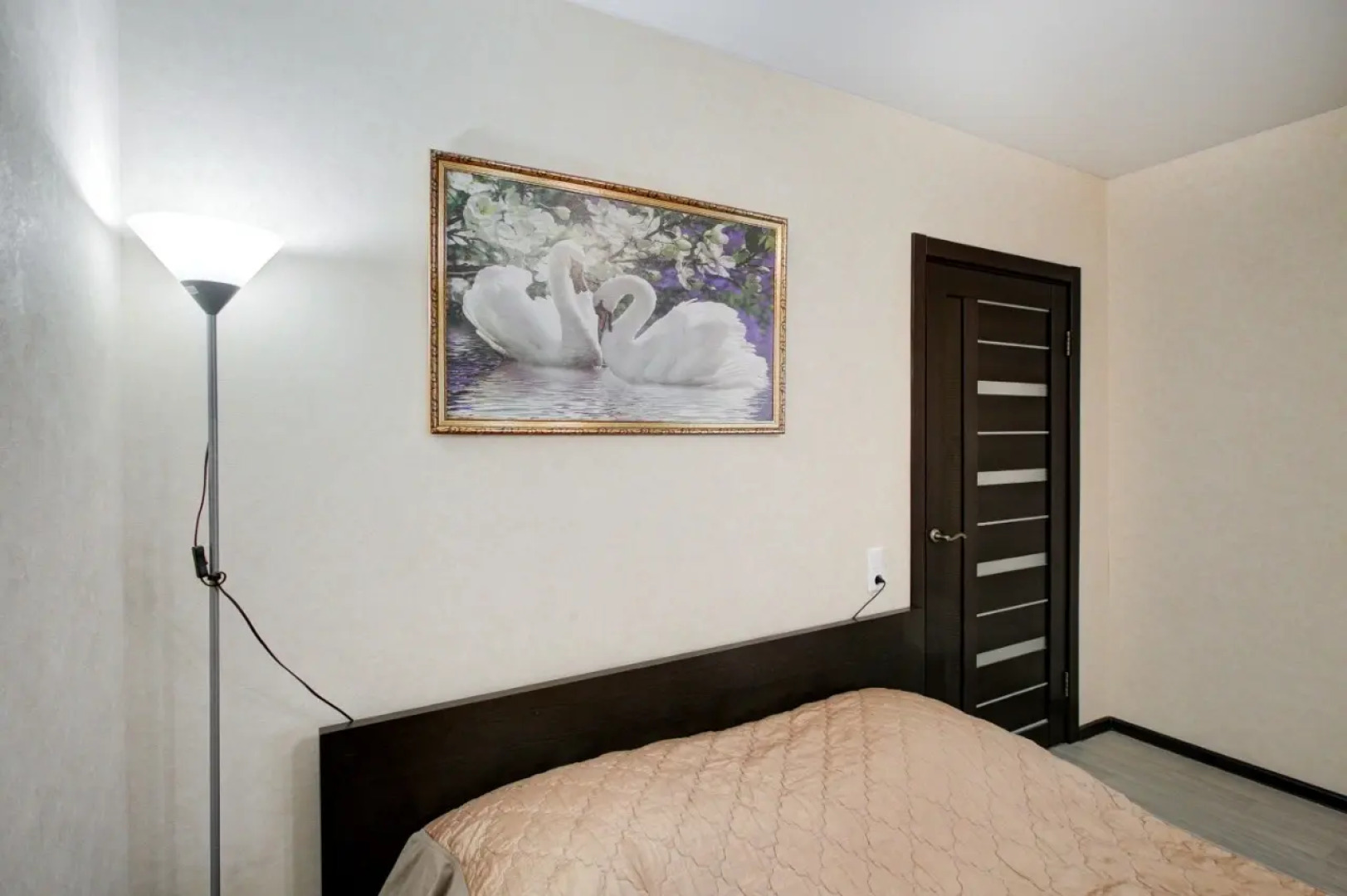 Апартаменты на Переверткина 1/4