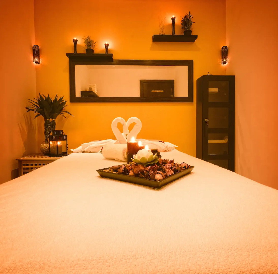 Отель Vintage Grand