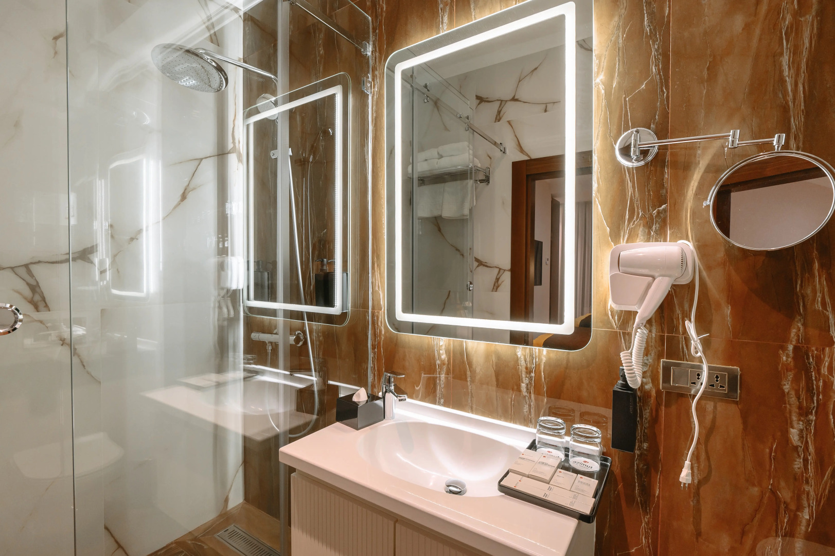 AZIMUT Отель Ташкент