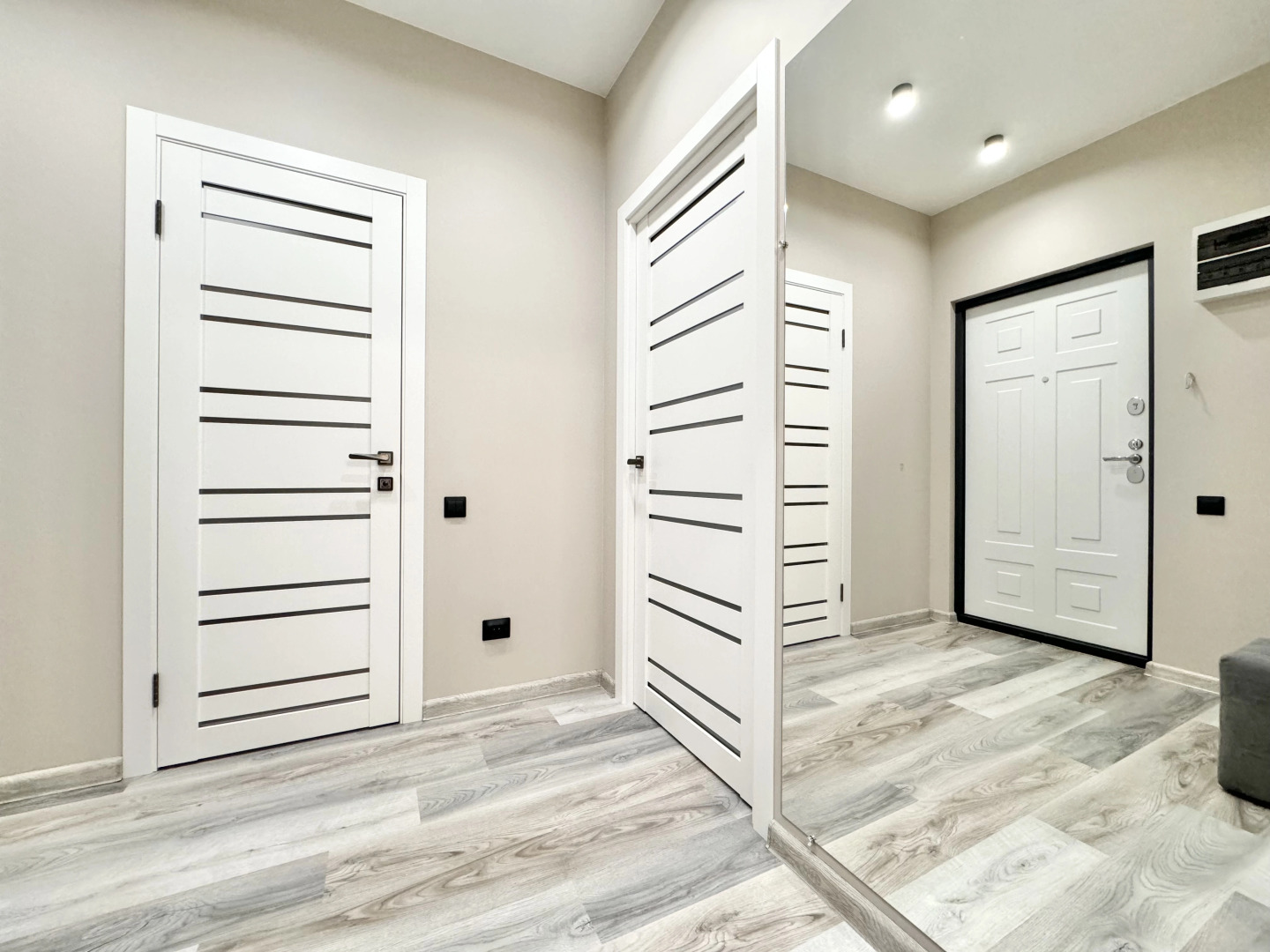 Квартира Hugge Place [Объект 131]