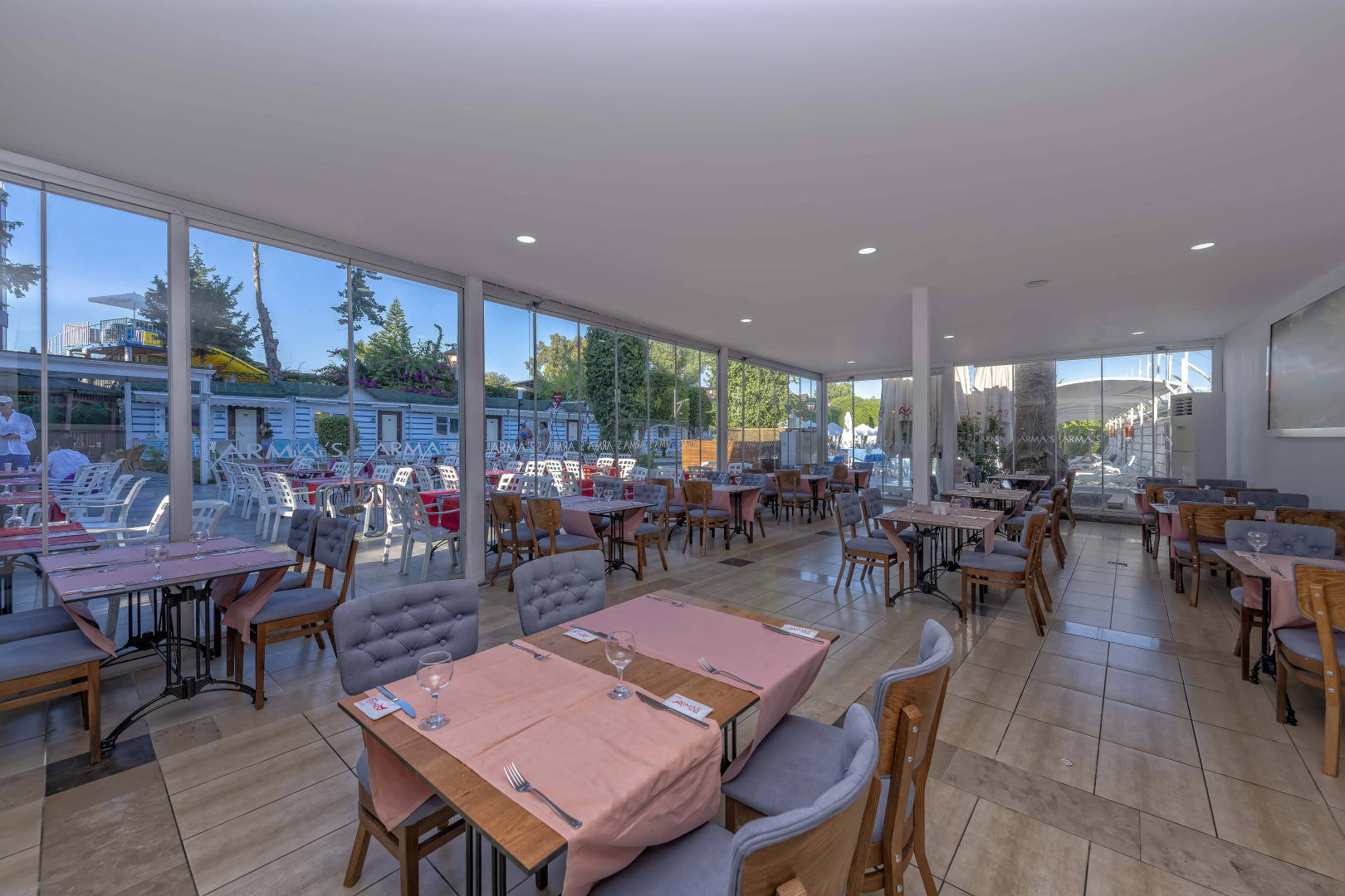 Отель Armas Beach