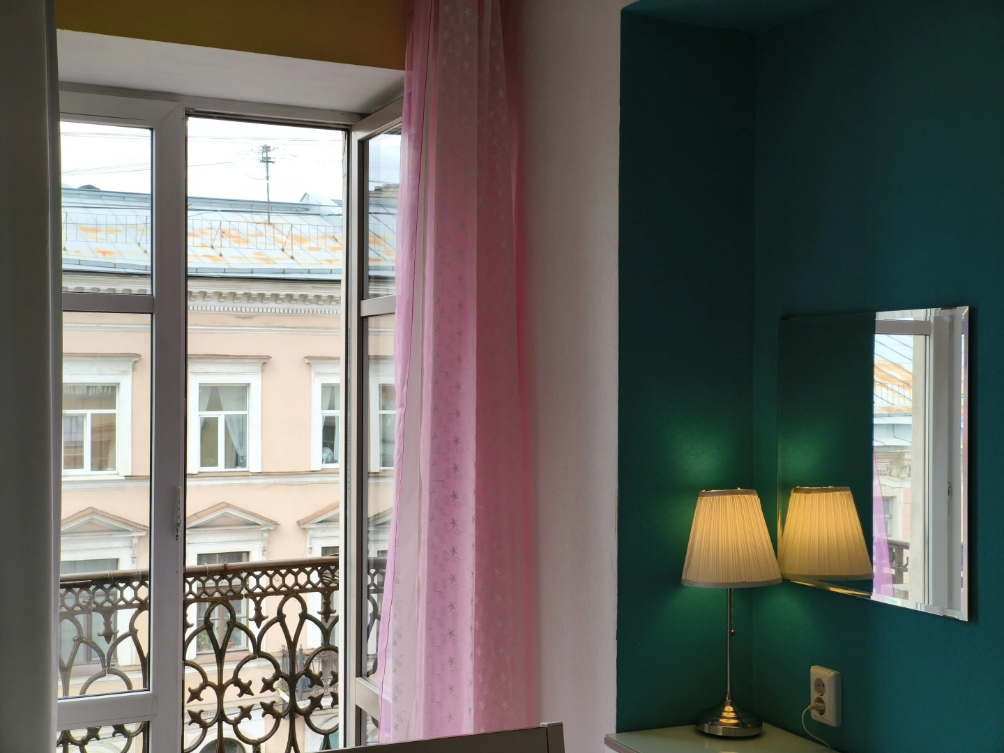 Мебелированные комнаты Vitamin