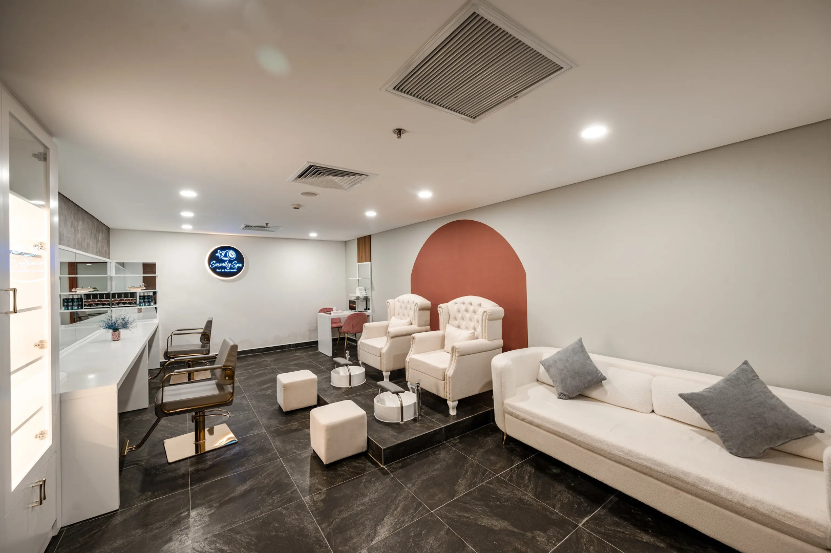 Отель Seashells Phu Quoc Hotel & Spa