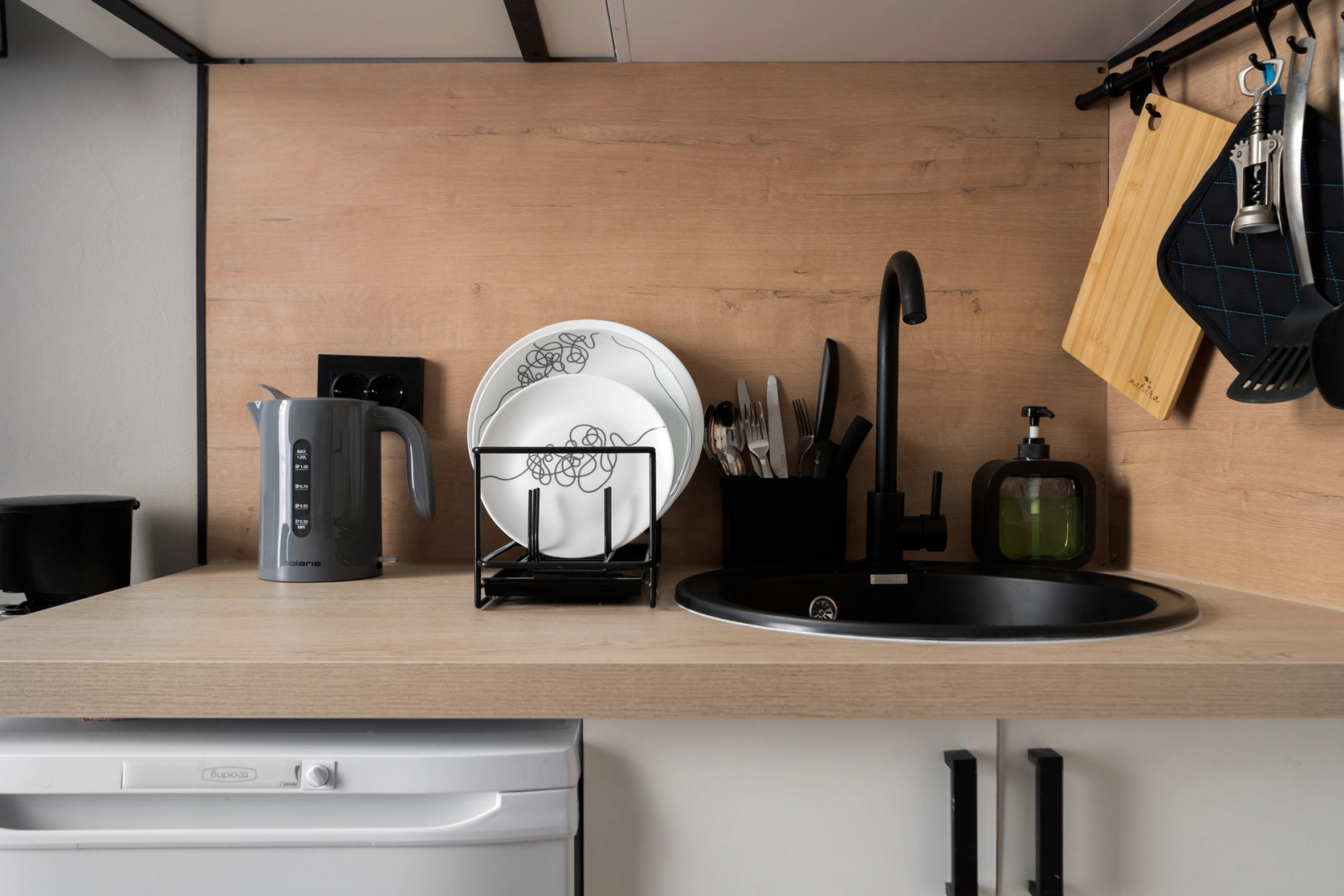 Квартира New Horizon Nevskiy 91 вид на главную улицу Петербурга из вашего окна