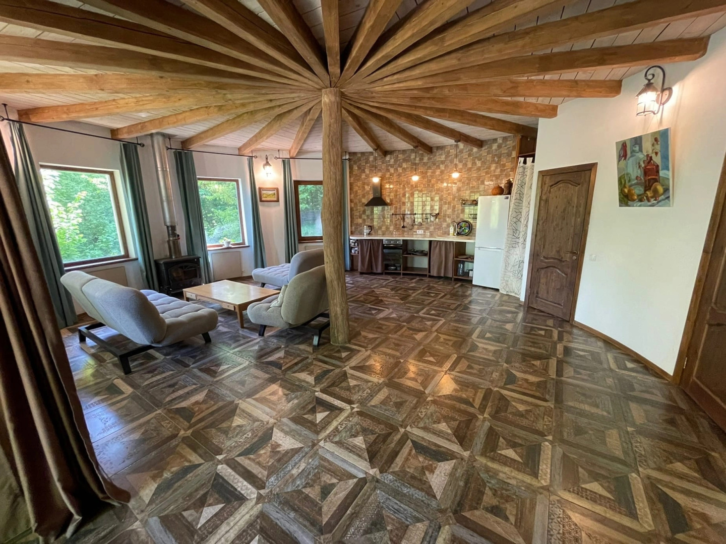 Круглый Дом в Горах