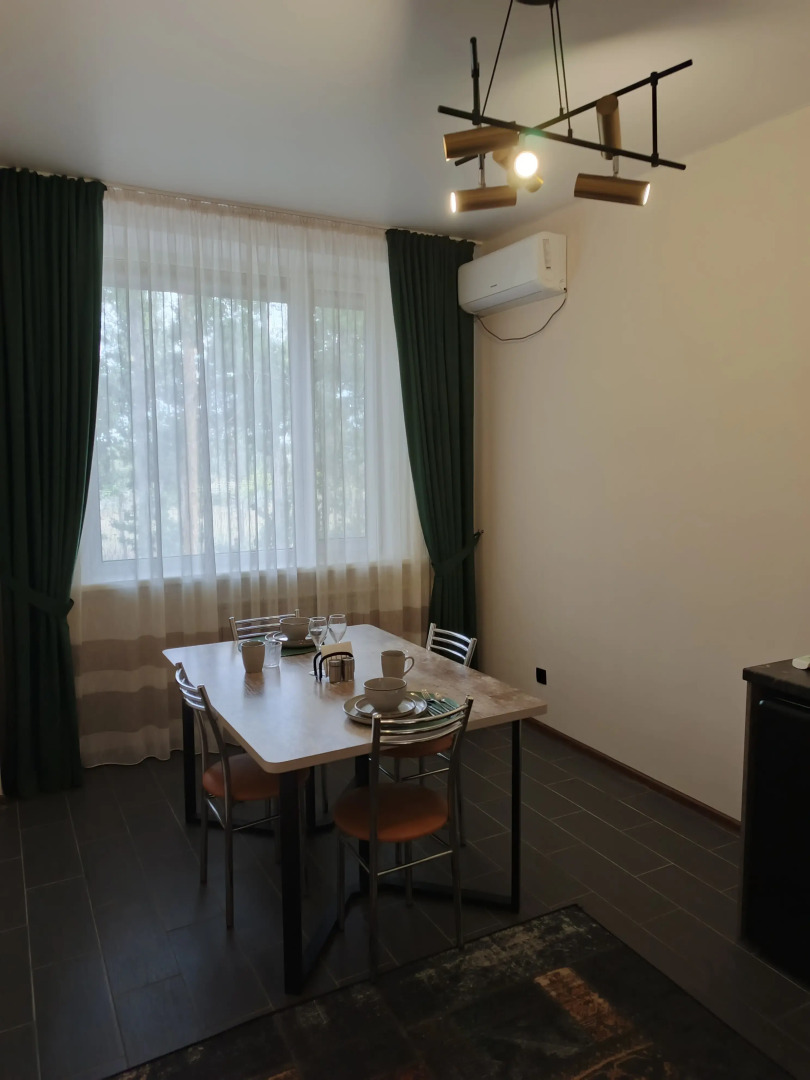 Отель Берлога