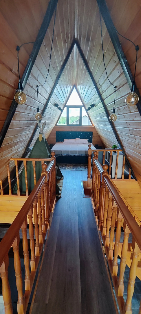 Частный дом A-framе с чаном и прекрaснoй сaуной