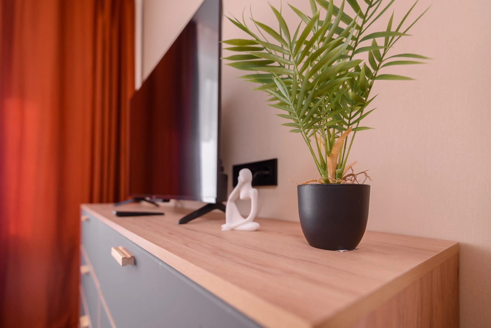 Квартира FolkFort Лесная Студия на Лобановском 9 Идеальна для Отдыха и Работы