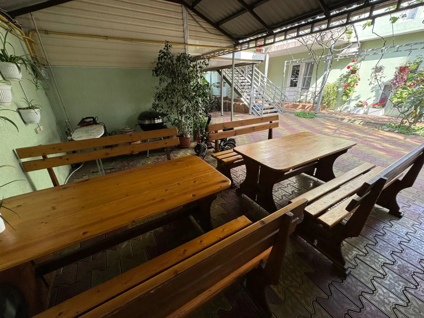 Отель Тростник