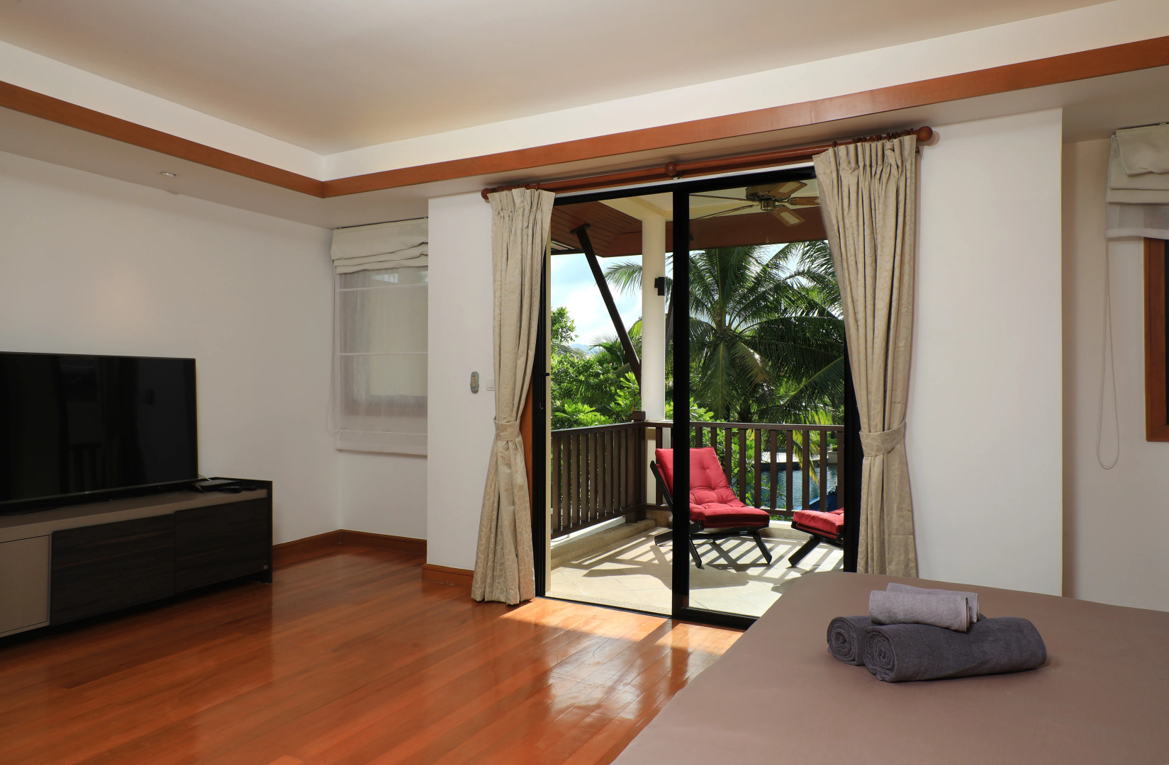 Вилла 2-комнатный таунхаус с бассейном 5 минут до пляжа Банг Тао Lo-138/23