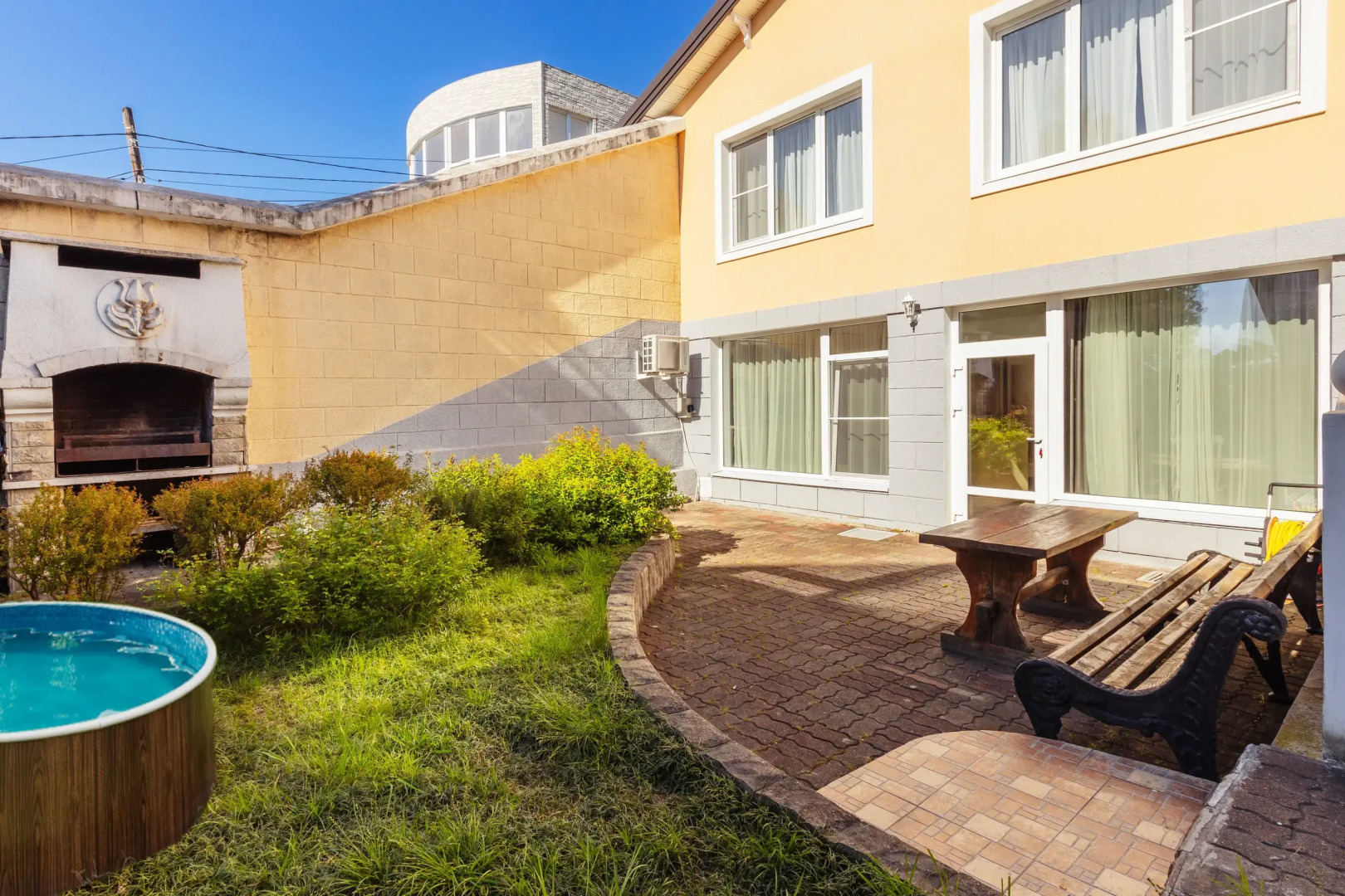 Апартаменты семейные с мангальной зоной