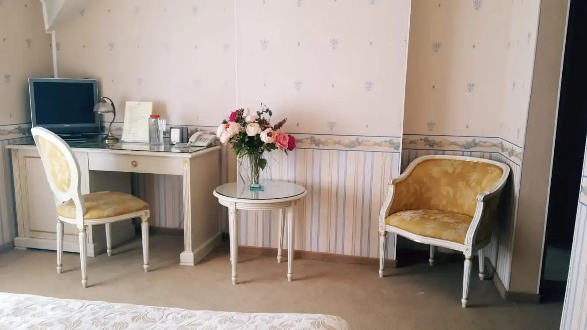 Отель Онегин