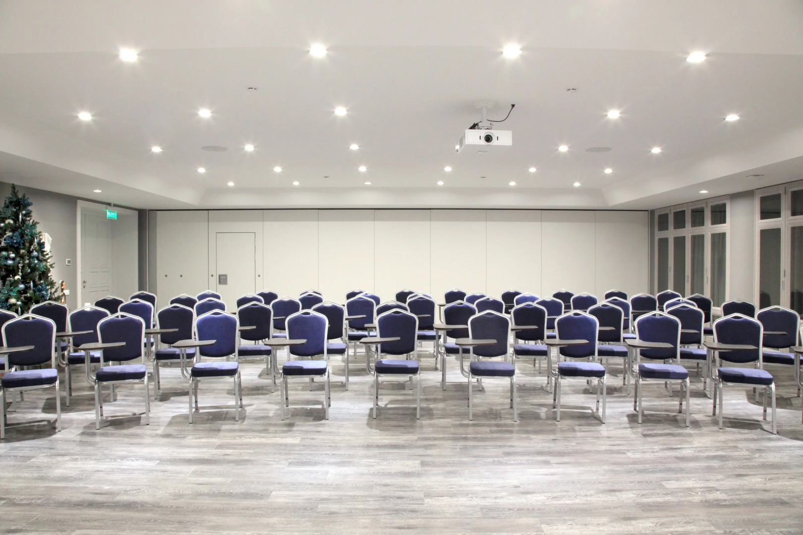 Отель Островский