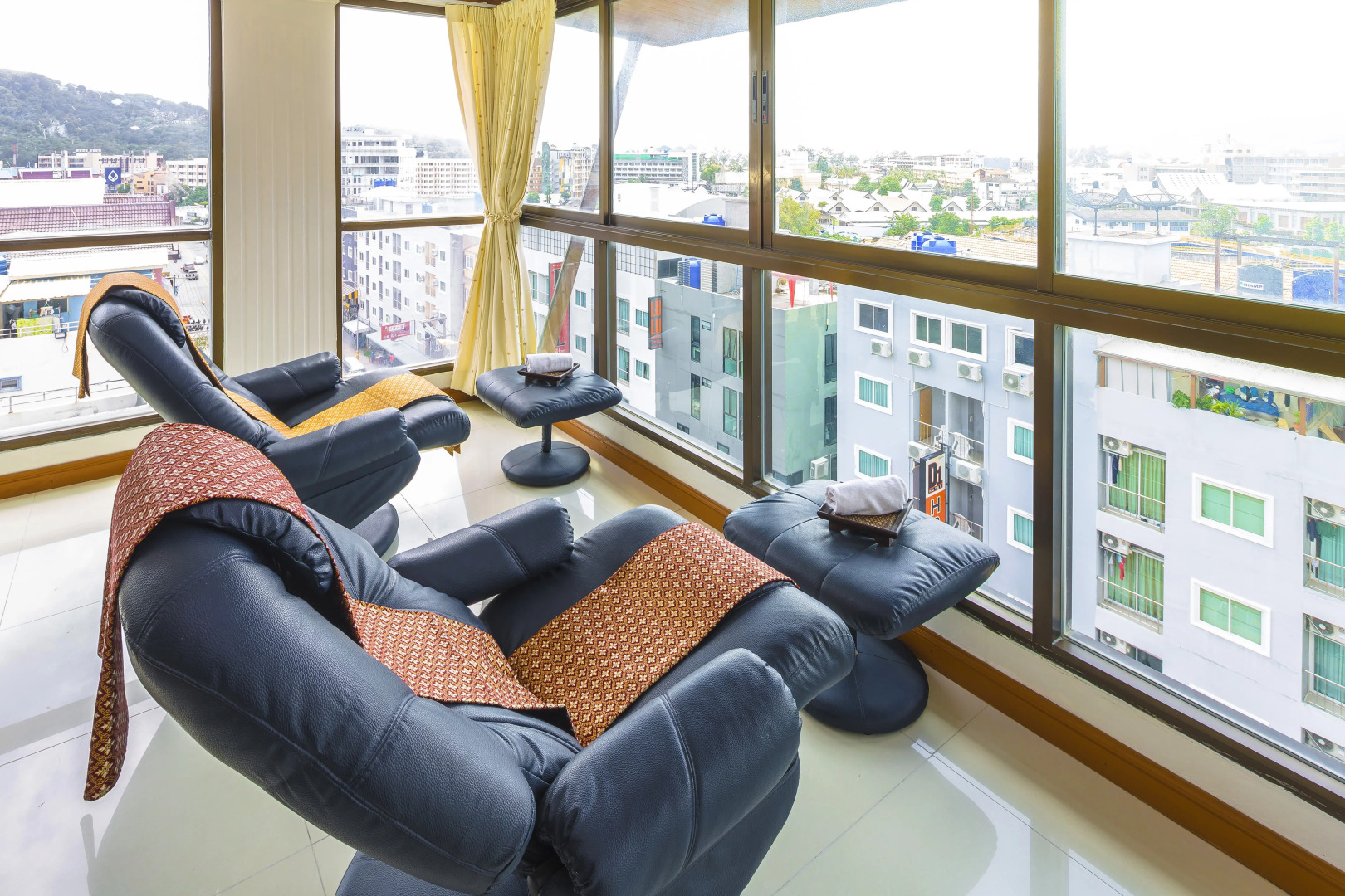 Отель Azhotel Patong