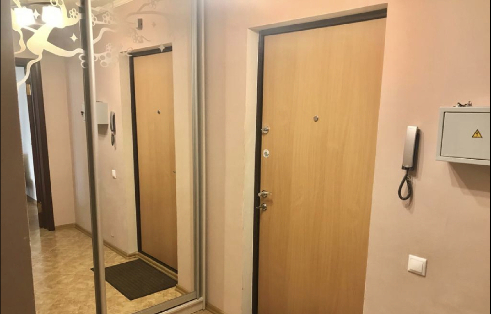 Квартира в Микрорайоне Марьинский 5