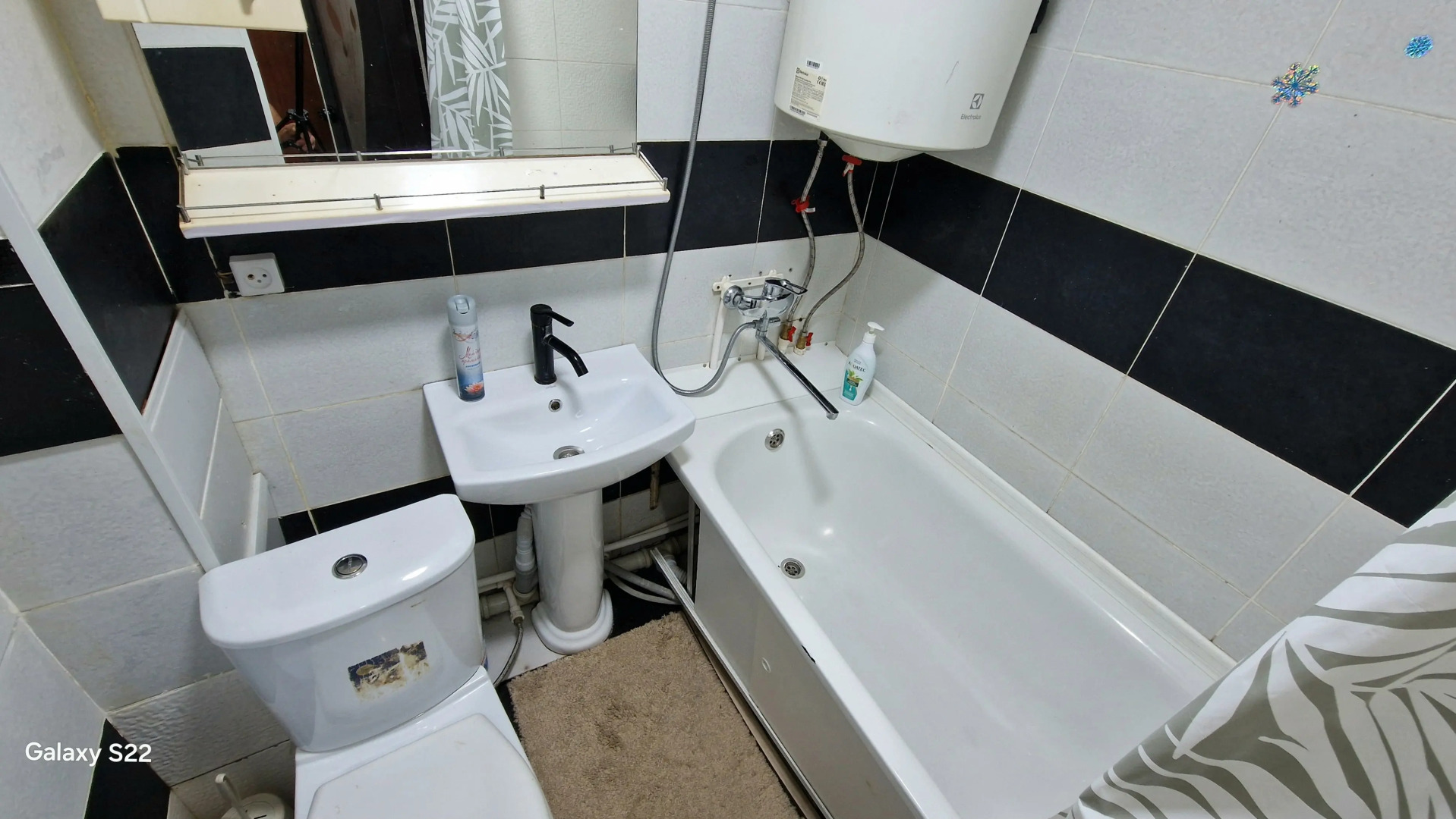 Квартира на Момышулы 17