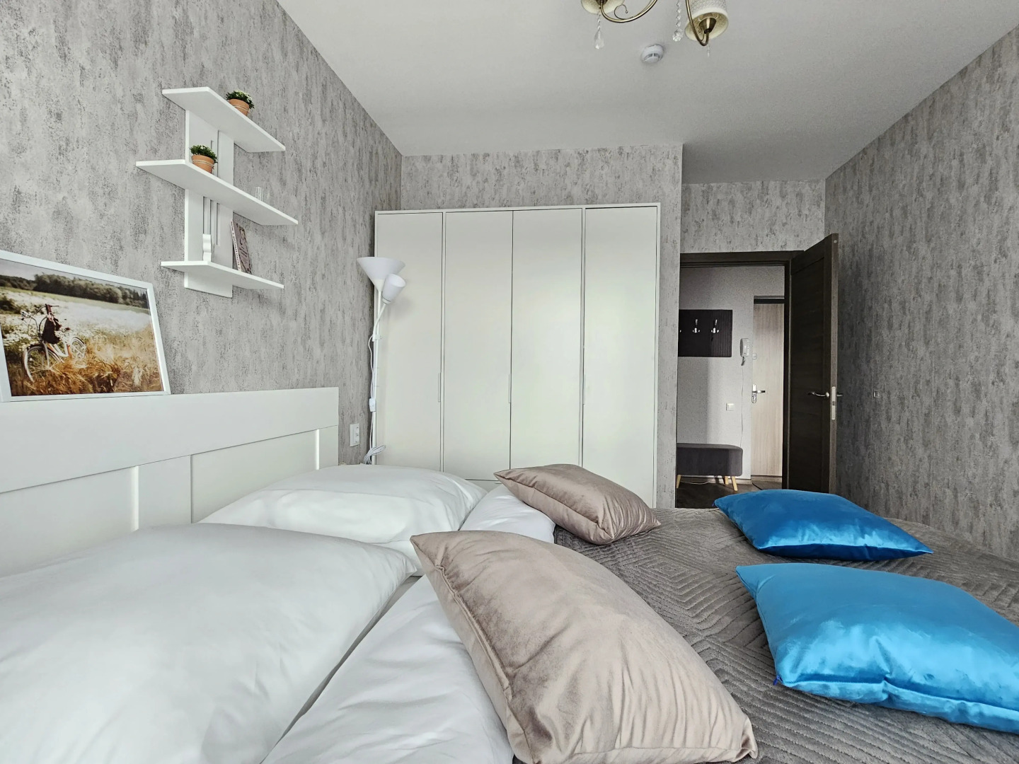 Квартира Светлояр