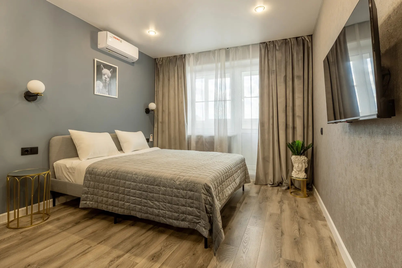 Апартаменты HomeHotel