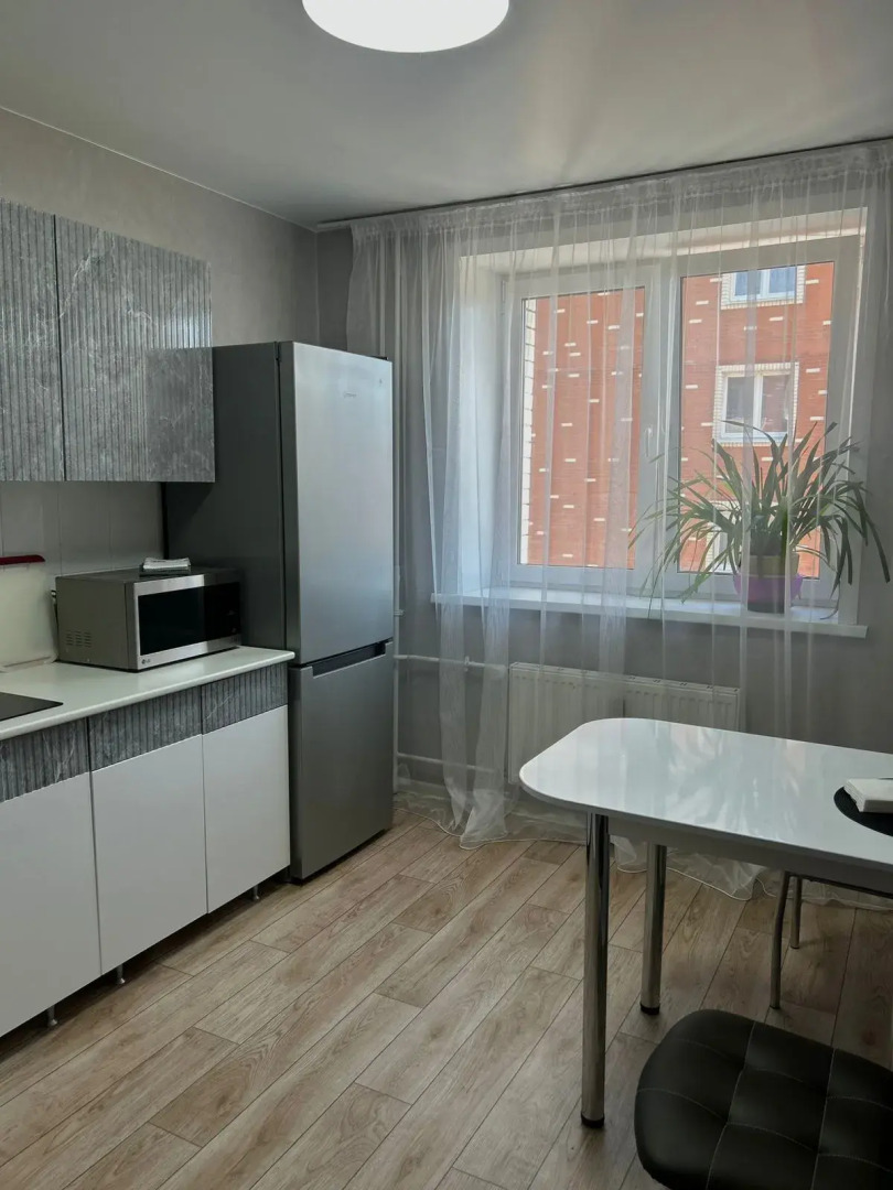 Квартира Угольщиков 60