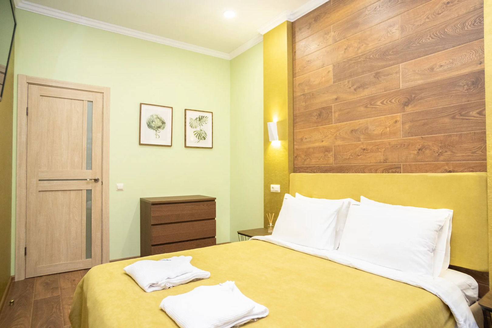 Апартаменты Red Apartments Арт Лайт Сити Апартамент Рихтер