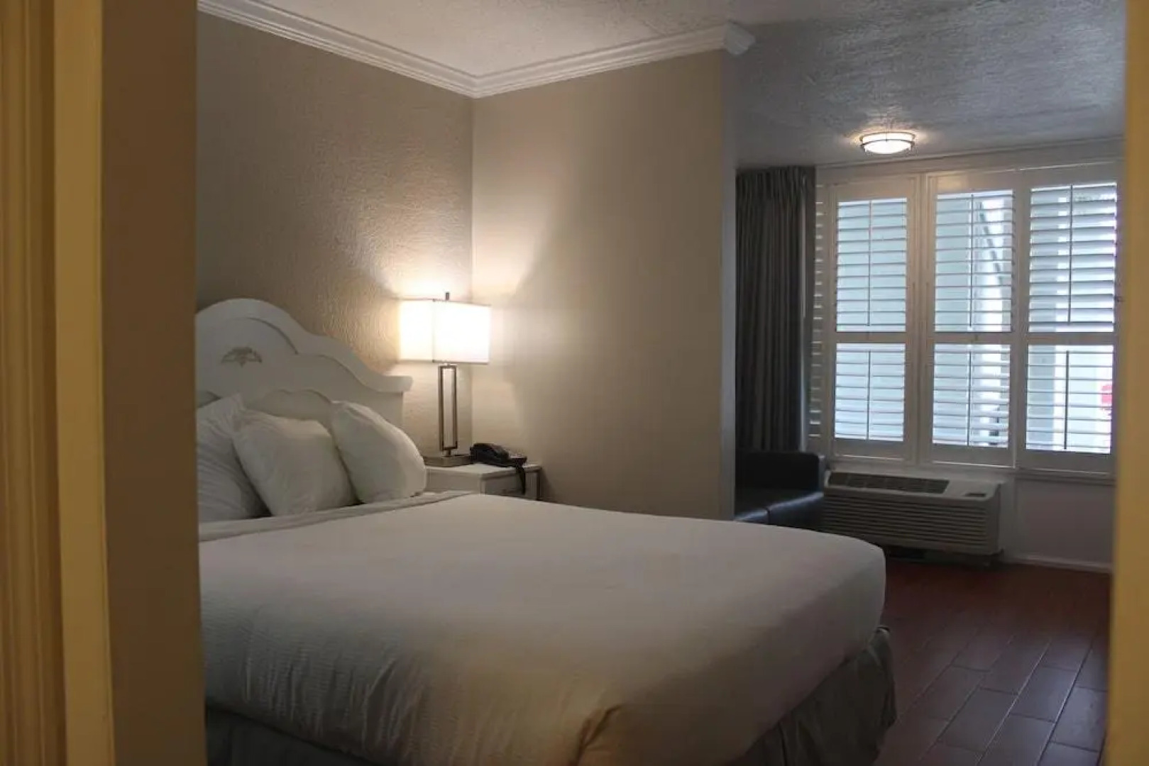 Мини Отель Melbourne All Suites