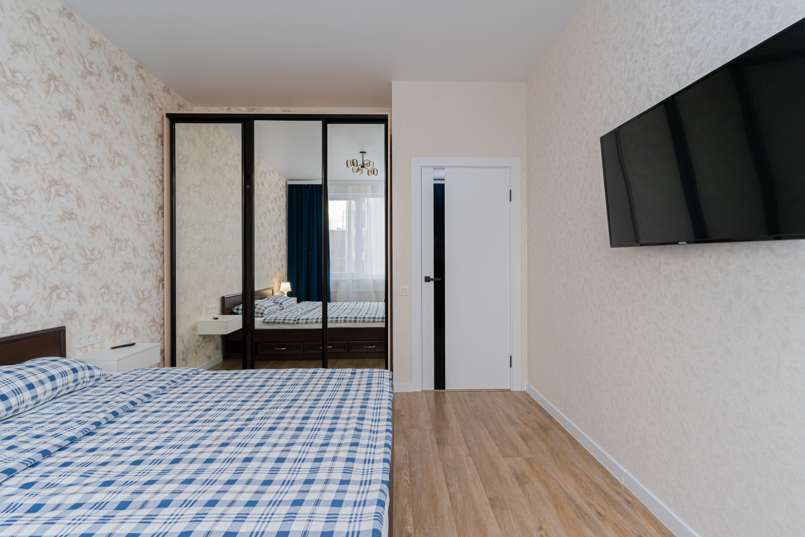 Квартира ЛЮКС Посуточно в ЖК Черника