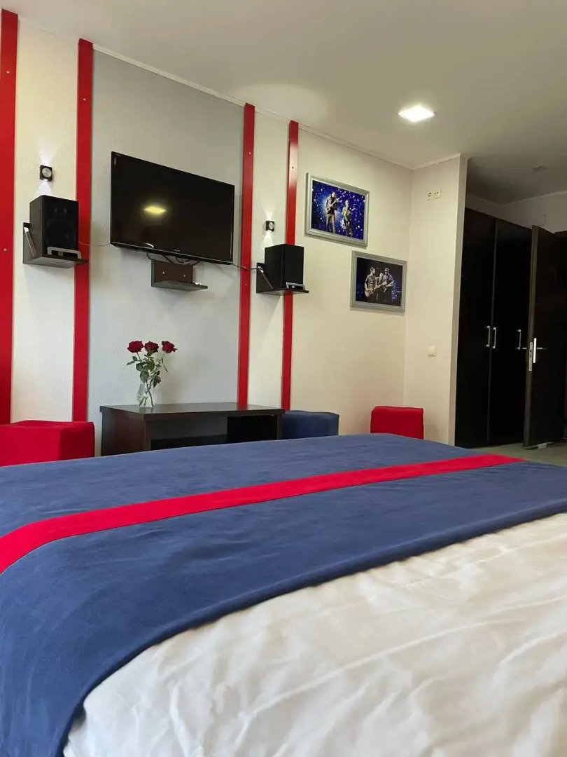 Рок Отель Первая Линия