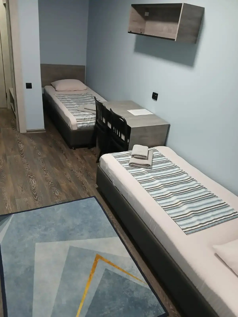 Отель Тахар