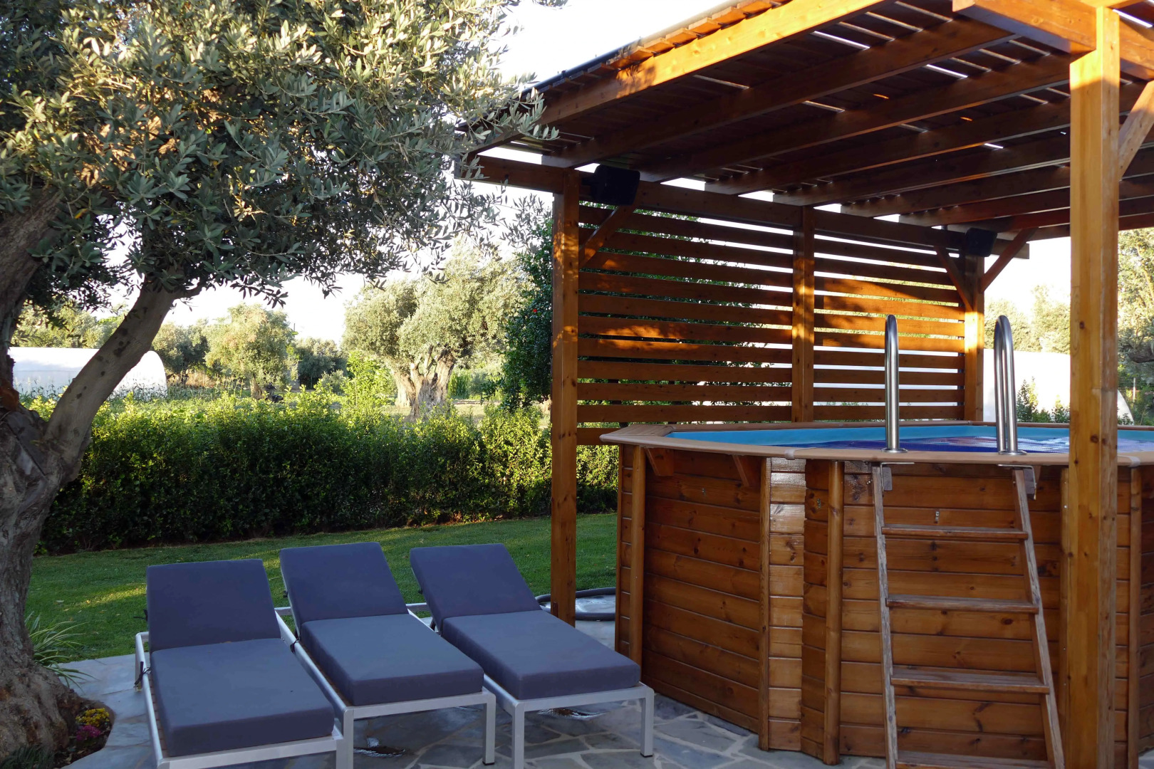 Гостевой Дом esperides holidays-House with small pool 37 km from Athens