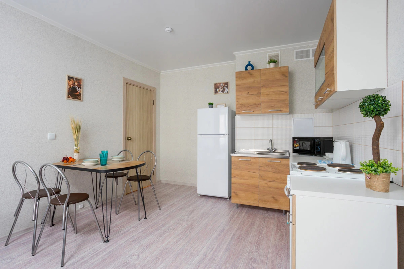 Апартаменты Уютная Квартира на Аверкиева 21