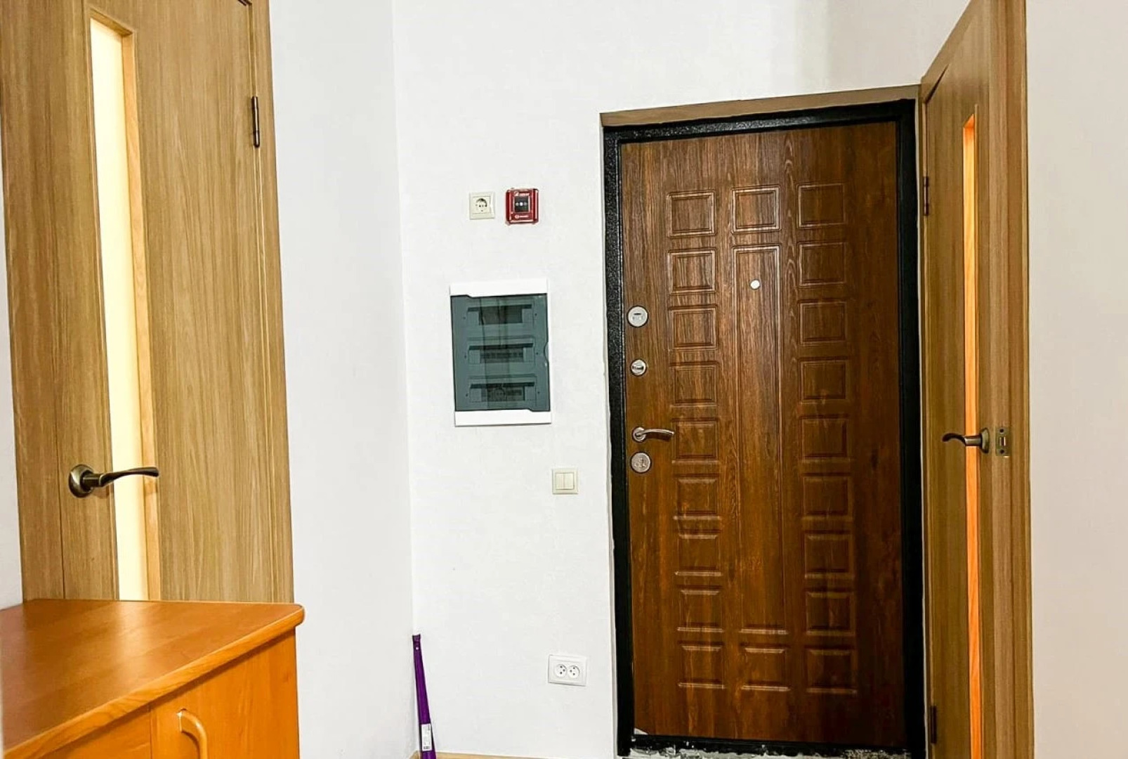 Апартаменты Квартира AlexHome РП Свердловский Строителей 9