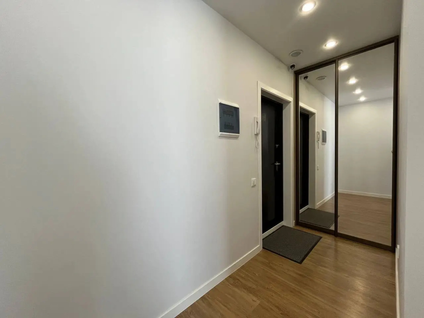 Апартаменты Unique Apart Тефия в новой высотке на Притомском рядом с Московской площадью на Притомском 25/2