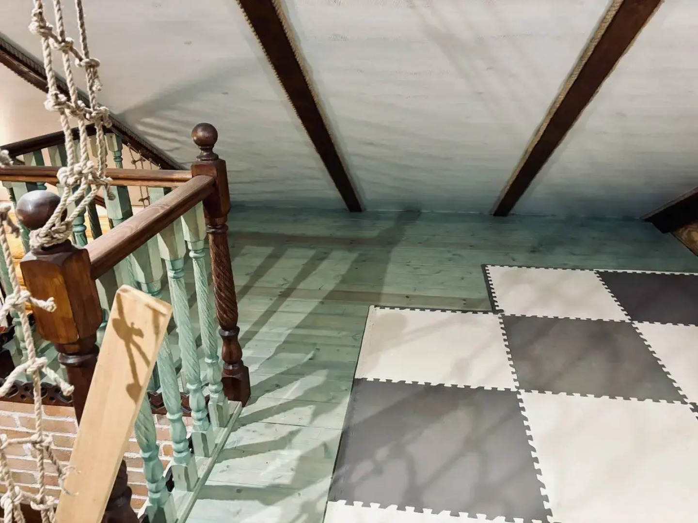 Шале  Изба Николаича