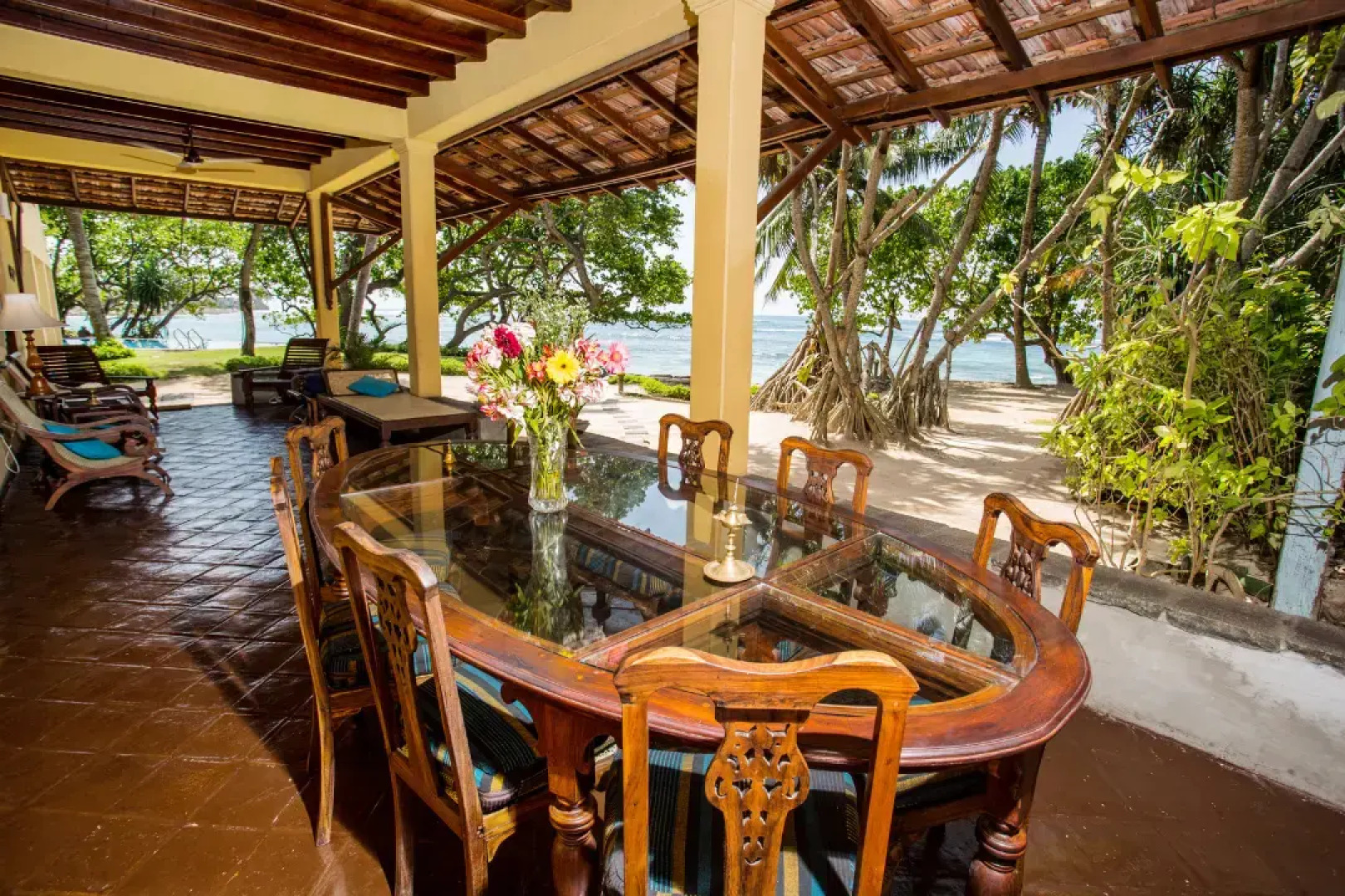 Villa South Point Abbey 4 bedroom beach front