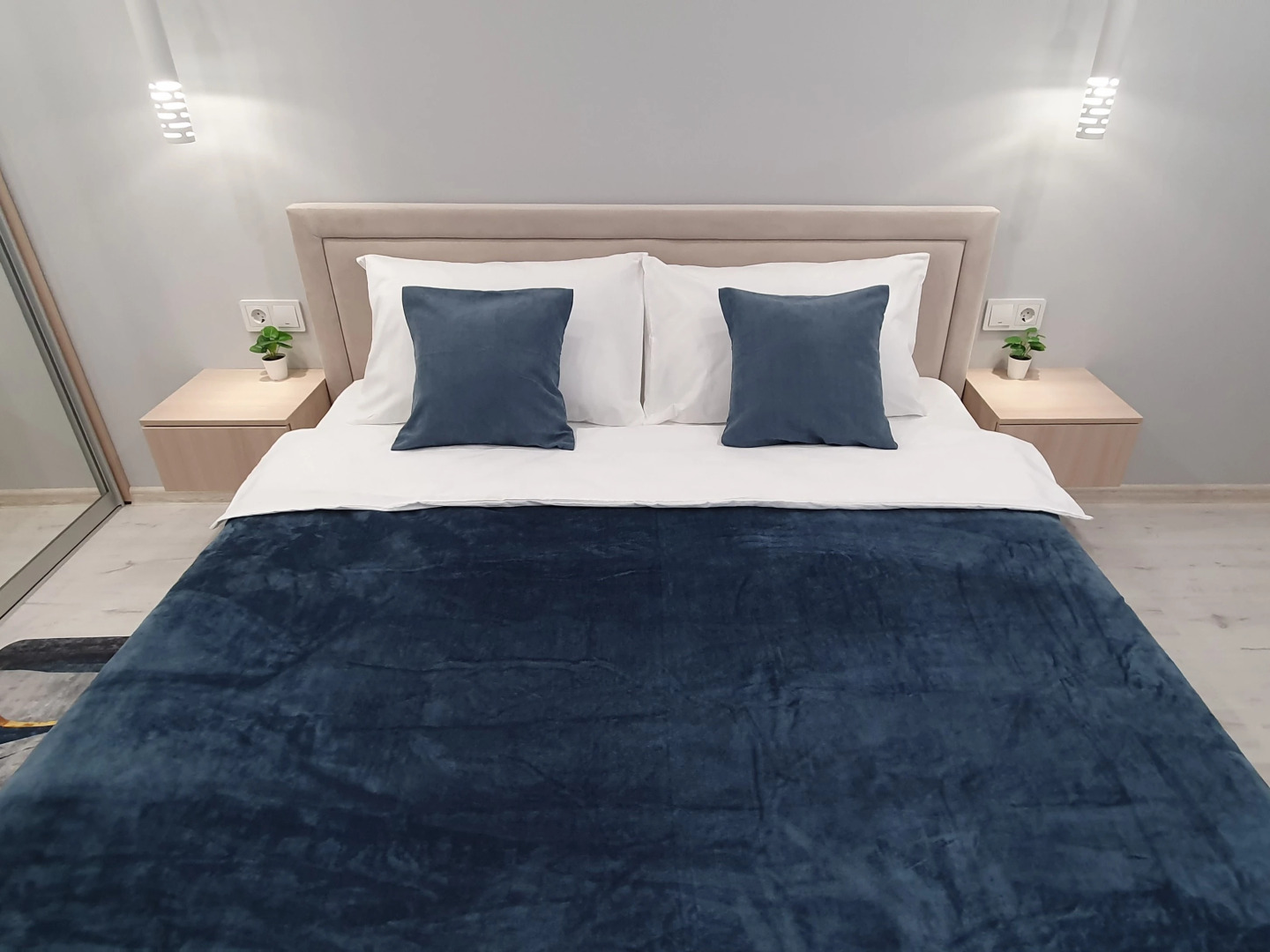 Апартаменты на Цветном