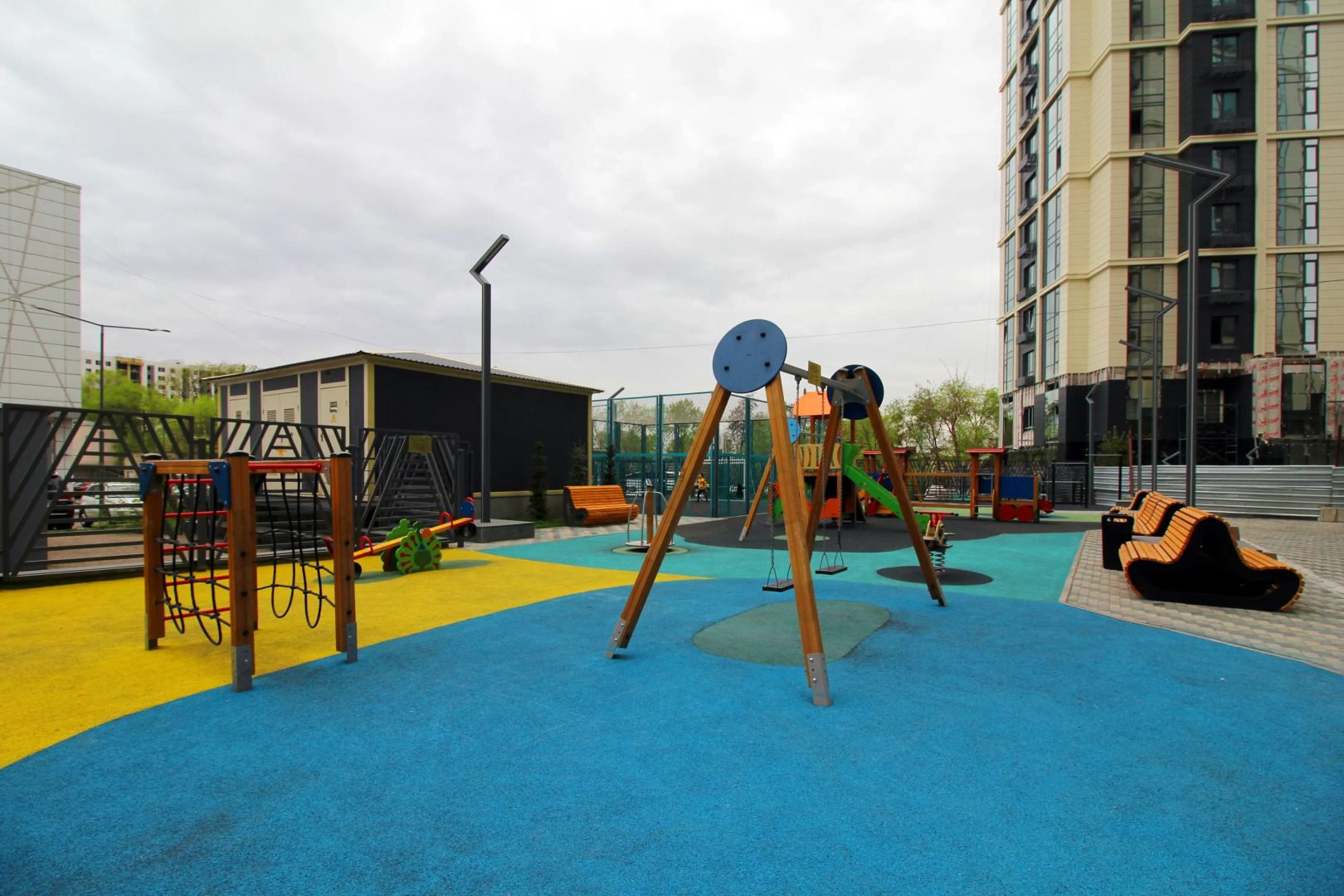 Апартаменты Уютные в самом центре города (144)