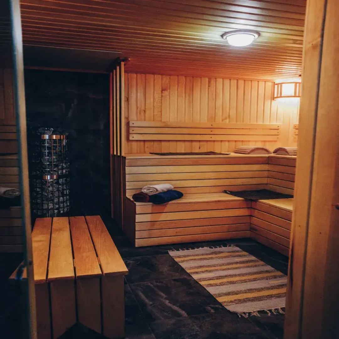 Частный дом за городом Монотель зелёный дом