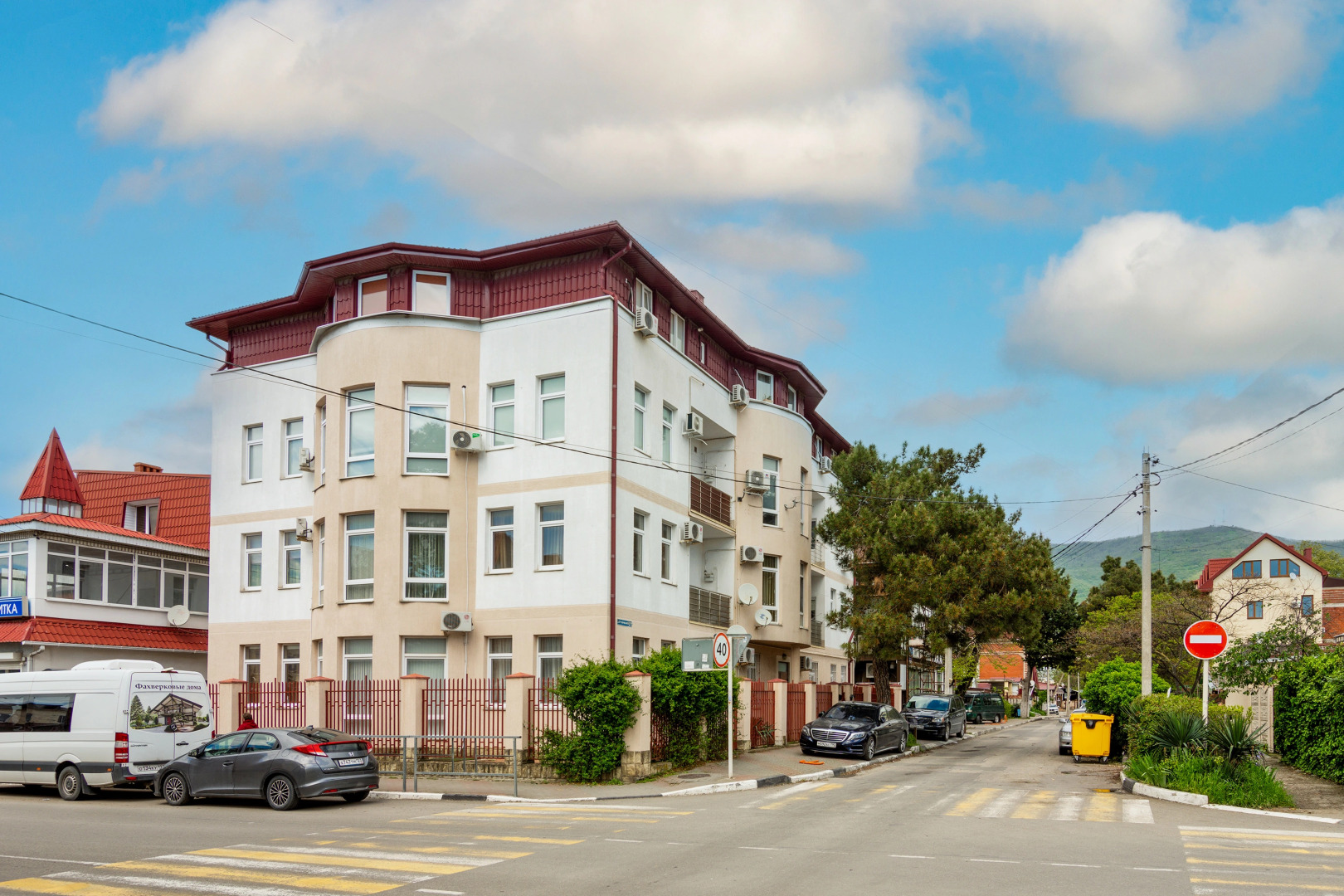 Апартаменты Трехкомнатные на Первомайская 23