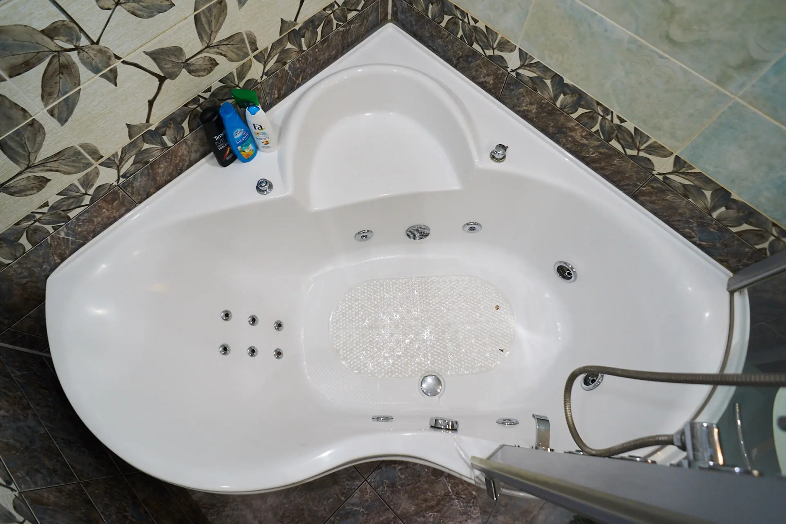 Апартаменты Studio Delux 70 Let Oktyabrya