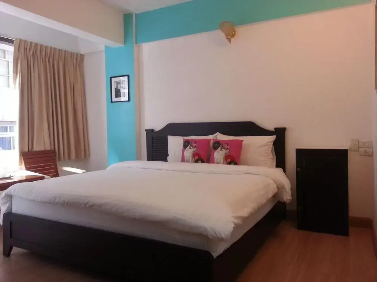 Hotel Crown BTS nana