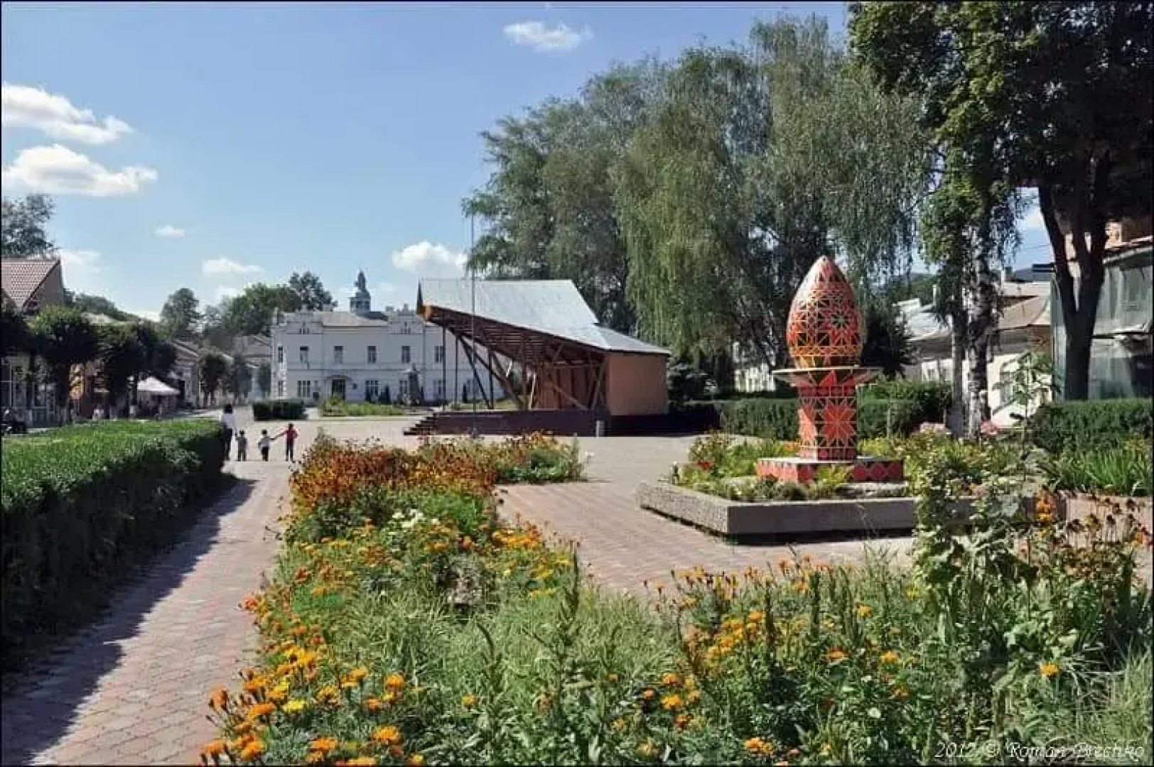 House With Mountain Views