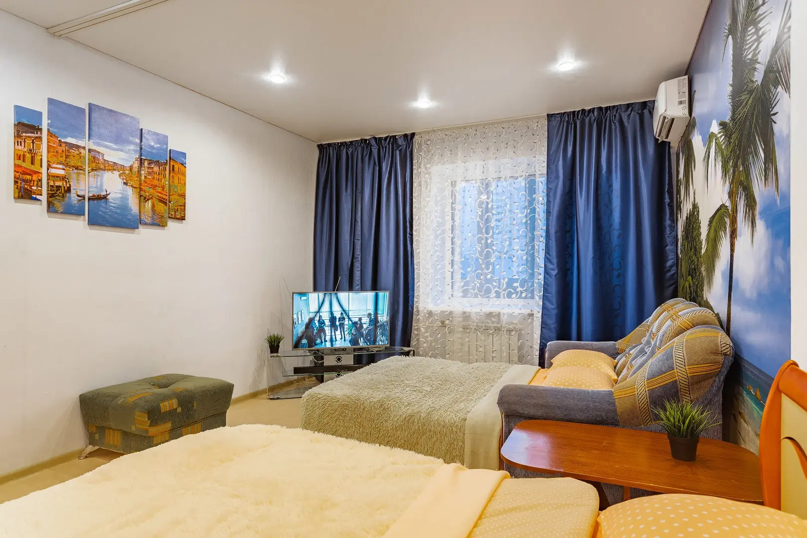 Уютные Апартаменты с Видом на реку Волгу (ул. 5 просека д.101)