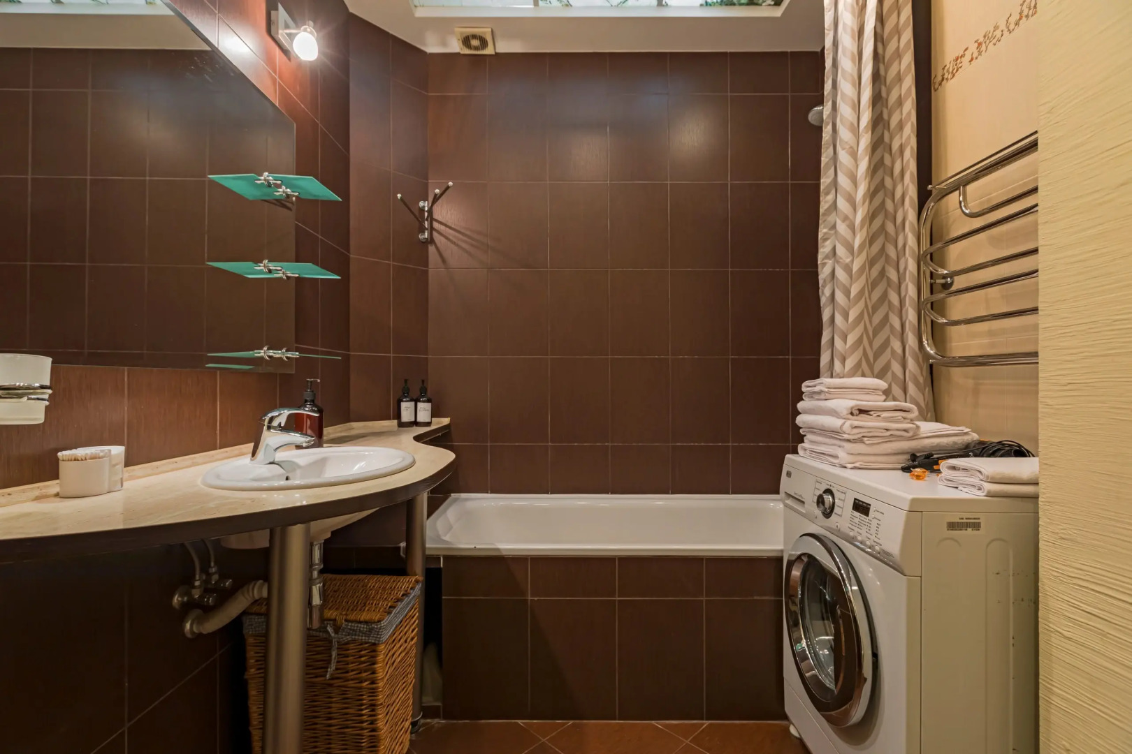 Квартира Чистая и Уютная у Лошицкого Парка