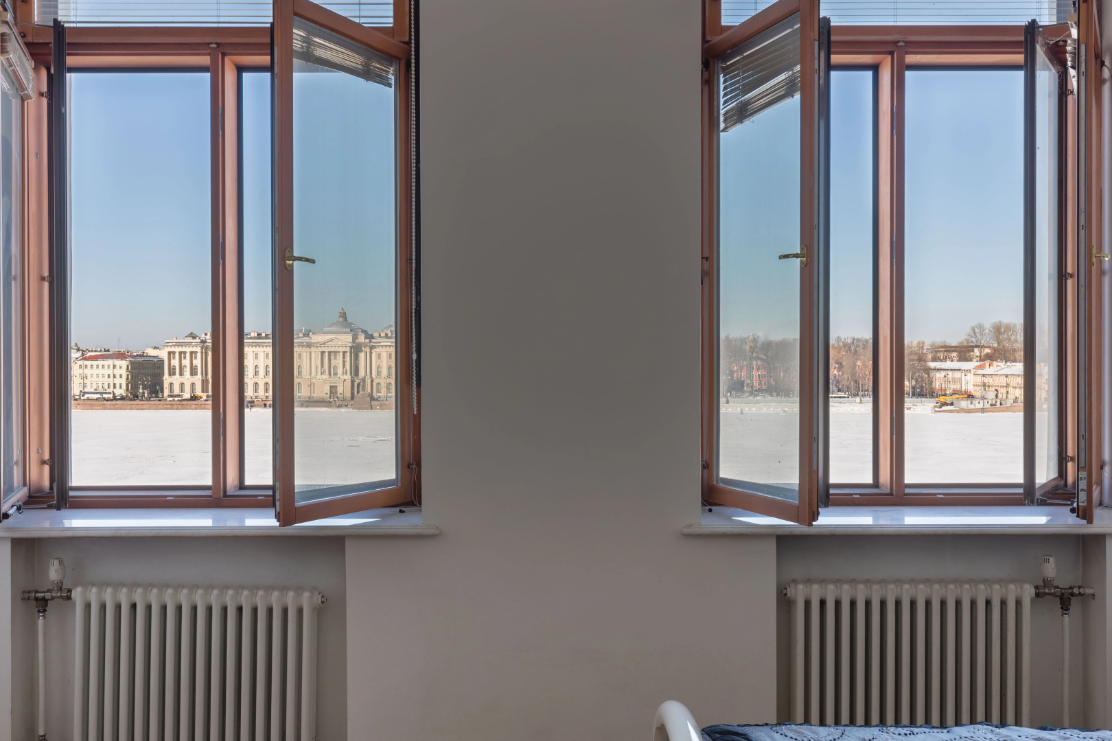 Апартаменты a.m. Rooms Neva River View (Angliyskaya Naberezhnaya)
