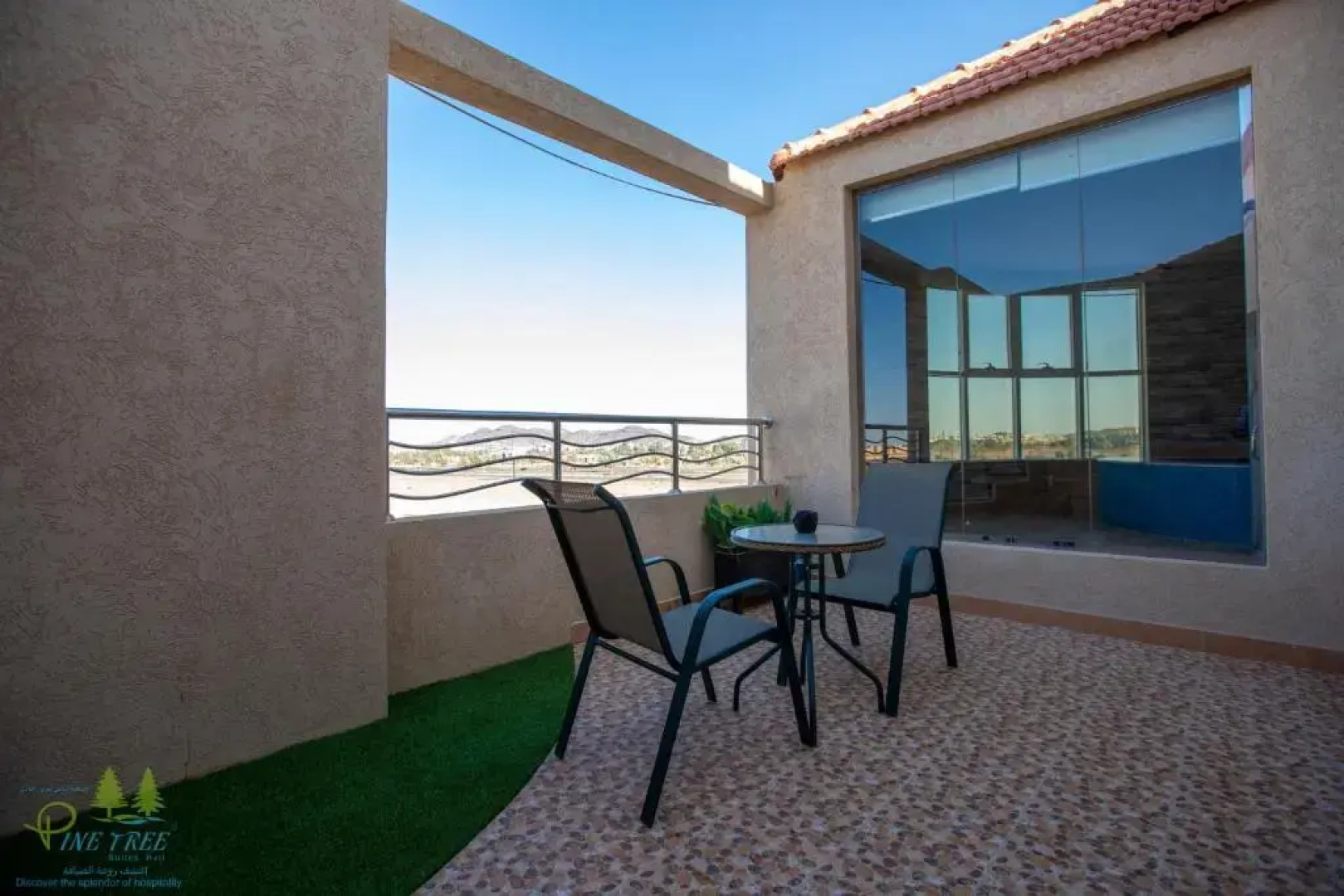 Pinetree Suites Hail