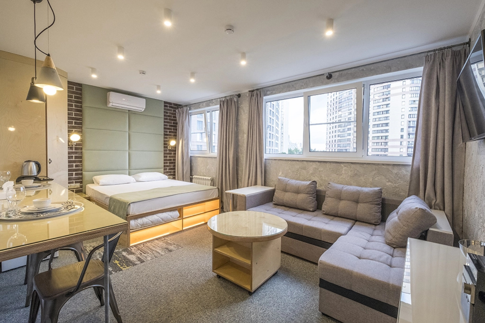 Отель Погости на Славянском Бульваре