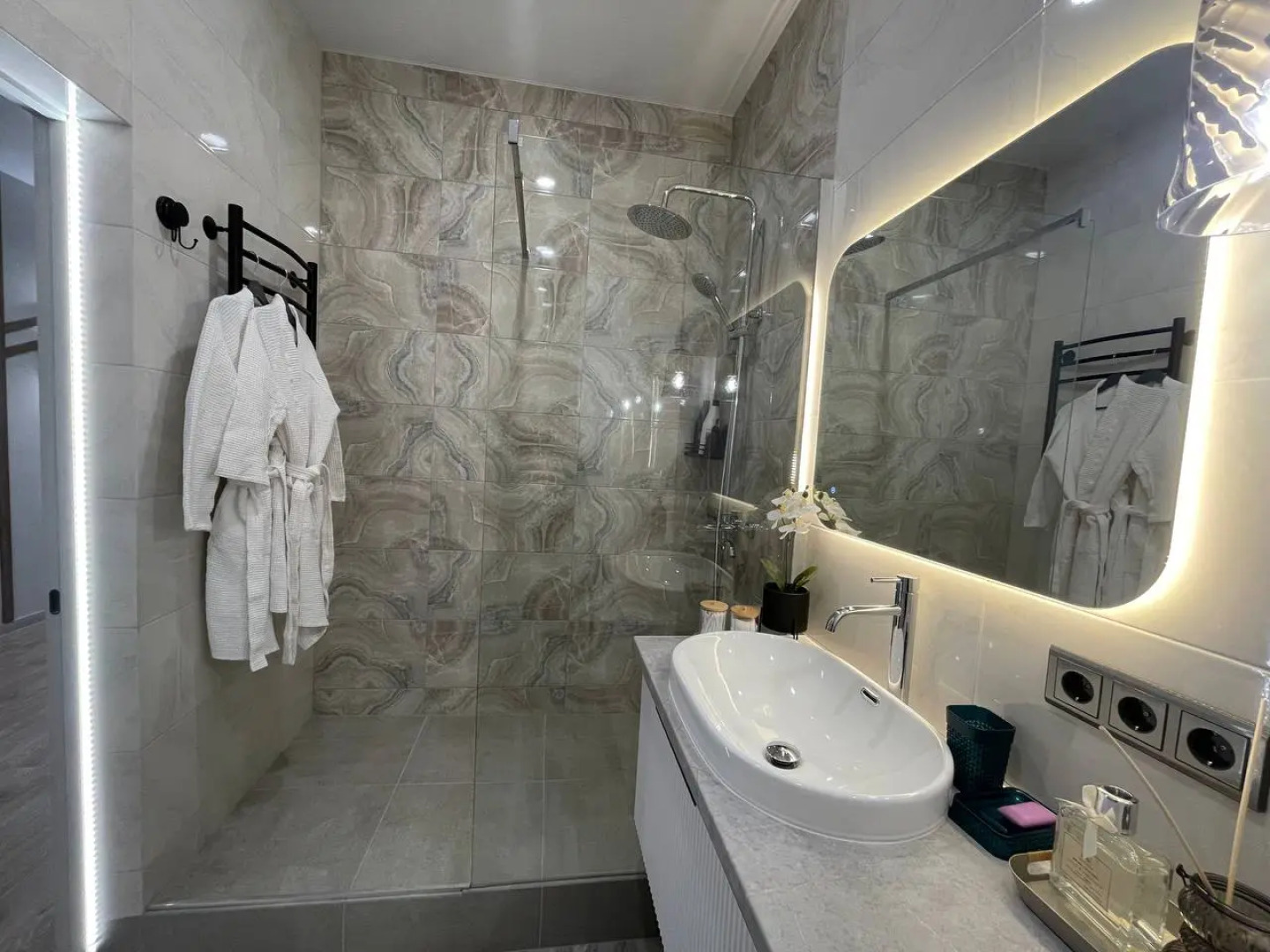 Квартира Уютный Апарт Шик Рядом с Рыбной Деревней