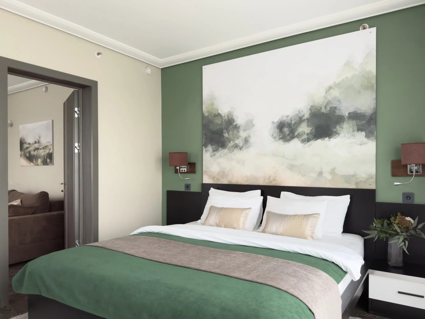 Отель Астро Плаза